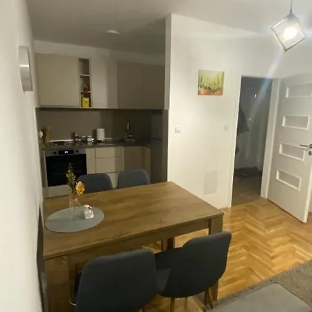 Apartman Magnolia Grey Apartment *
