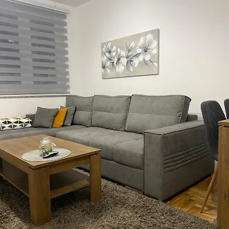 Apartman Magnolia Grey Pale