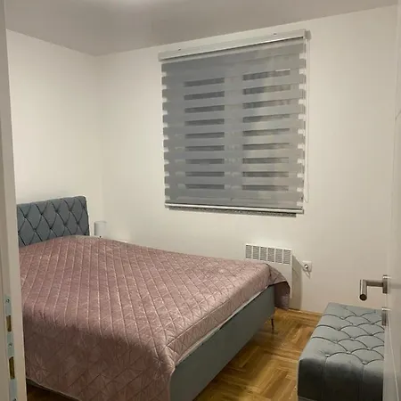 Apartman Magnolia Grey Apartment Pale